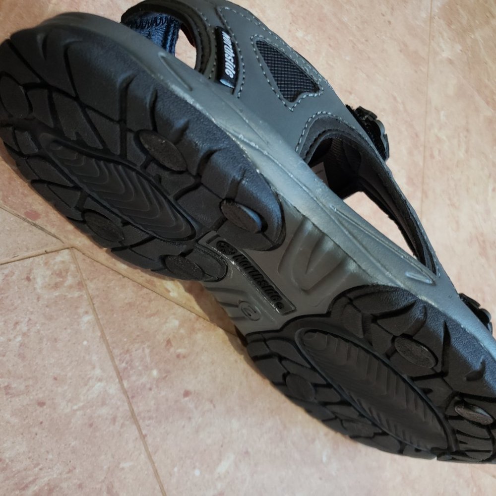 SANDAL - Picture 3 of 5
